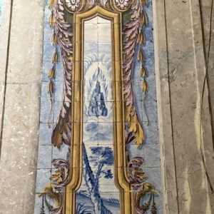 "O anjo do Senhor apareceu-lhe numa chama de fogo no meio de uma sarça. Moisés olhou, e eis que a sarça ardia no fogo, mas não se consumia."