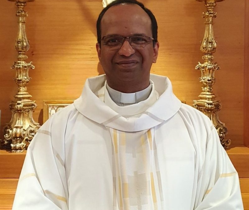 Regresso à sua terra natal – padre Michael